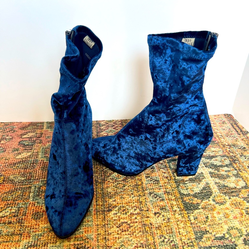 Blue faux suede boot